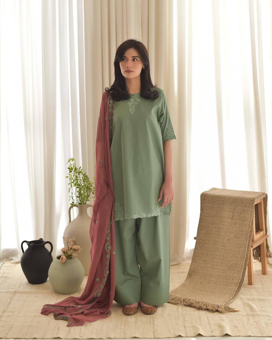 EID SPECIAL AIRA GREEN 3PC - Desi Rang