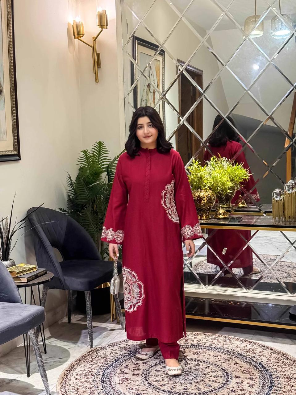 HANA EMB SET - Desi Rang
